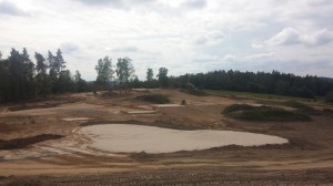 Budoucí green na kopci golfového hřiště Kácov  